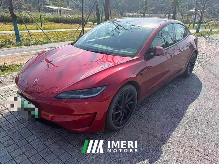 Tesla Model 3 High Performance All-Wheel Drive - автомобиль из Китая
