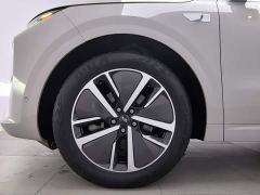Li Auto L6 Pro - ფოტო 17