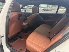 BMW 5 Series 530Li Premier Luxury Package - фото 5