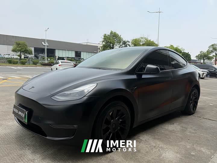 Tesla Model Y Rear-Wheel Drive