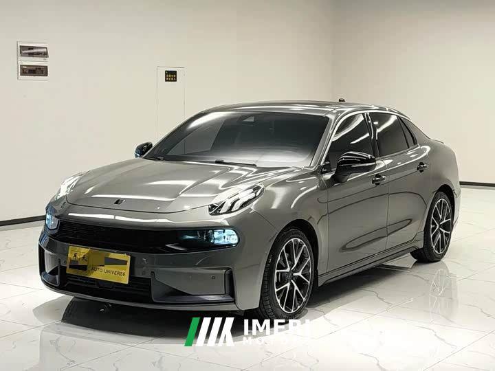 Lynk & Co 03 1.5T DCT Pro - автомобиль из Китая