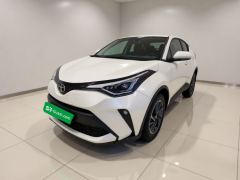Toyota C-HR 2.0L Luxury - ფოტო 1