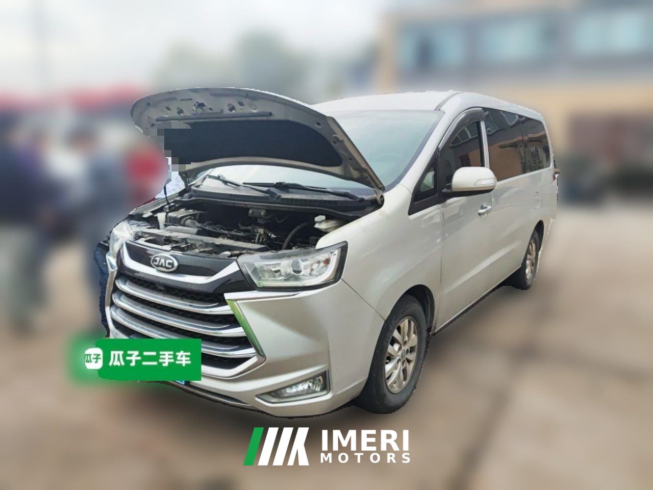 JAC Refine M4 2.0T Automated for work travel 7-seater Gasoline