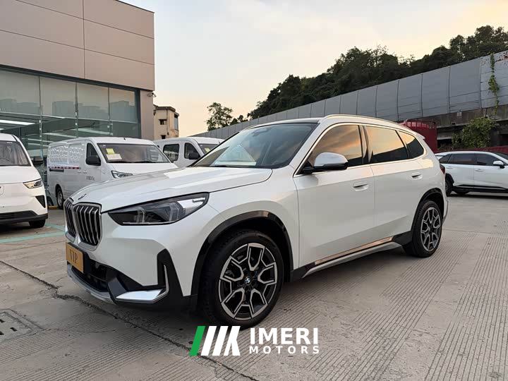 BMW X1 sDrive25Li X Design Package