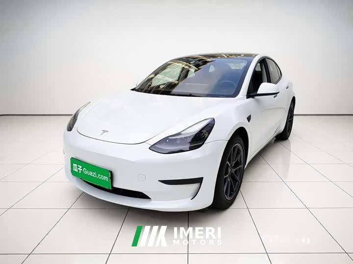 Tesla Model 3 Rear-Wheel Drive