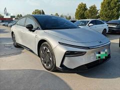 Xpeng P7 Long Range Max - ფოტო 3