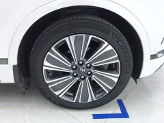 Buick E5 Premium Standard Range Edition - ფოტო 6
