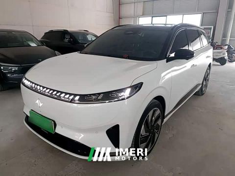 2024 eπ008 210Max Extended Range 6-Seater