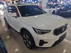 Volvo XC40 B3 Smart Remote Luxury Edition - ფოტო 3