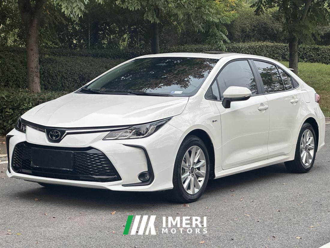 Toyota Corolla Dual-Engine 1.8L Elite Edition - автомобиль из Китая