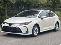 Toyota Corolla Dual-Engine 1.8L Elite Edition - фото 1