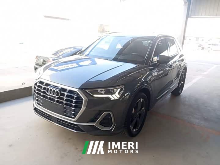 Audi Q3 35 TFSI Fashion Dynamic Edition (1.5T)