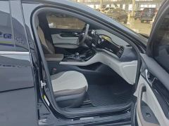 BYD Qin PLUS Glory Edition DM-i 55KM Leading - фото 8