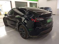 Tesla Model Y Rear-Wheel Drive - photo 4