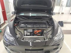 Tesla Model Y Performance All-Wheel Drive - ფოტო 19