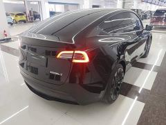 Tesla Model Y Performance All-Wheel Drive - ფოტო 6