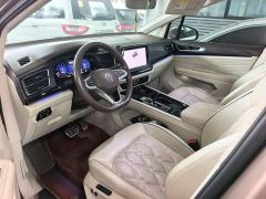 Volkswagen Viloran 380TSI Prestige - photo 14