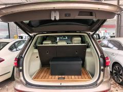 Volkswagen Viloran 380TSI Prestige - photo 18