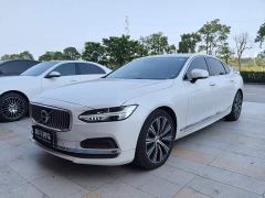 Volvo S90 B5 Smart Luxury Edition - photo 1