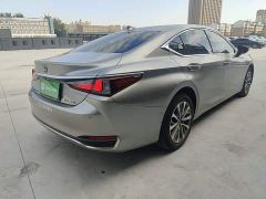 Lexus ES 200 Excellence Edition - photo 6