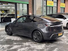 Tesla Model Y Long Range All-Wheel Drive Launch Edition - фото 6
