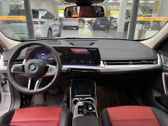 BMW iX1 xDrive30L M Sport Package - фото 10