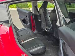 Tesla Model Y Rear-Wheel Drive - ფოტო 8