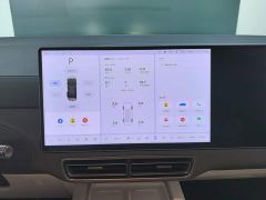 Li Auto Li Xiang MEGA Ultra - ფოტო 13