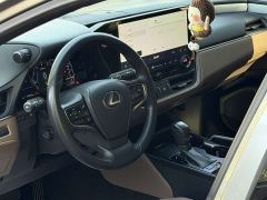 Lexus ES 200 Premium Edition - фото 2