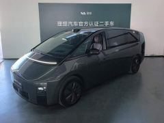 Li Auto Li Xiang MEGA Ultra - photo 1