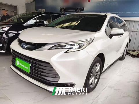2023 Toyota Sienna 2.5L Hybrid Luxury