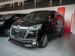 Toyota HIACE 3.5L Automatic - ფოტო 1