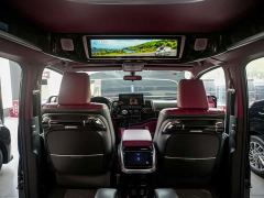 Toyota HIACE 3.5L Automatic - ფოტო 9