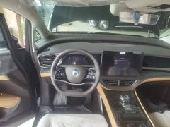 Denza D9 EV 620 Premium Edition - фото 10