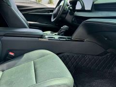 Toyota Camry Dual-Engine 2.0HXS Glorious Edition - ფოტო 3