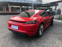 Porsche 718 Cayman 2.0T - photo 12