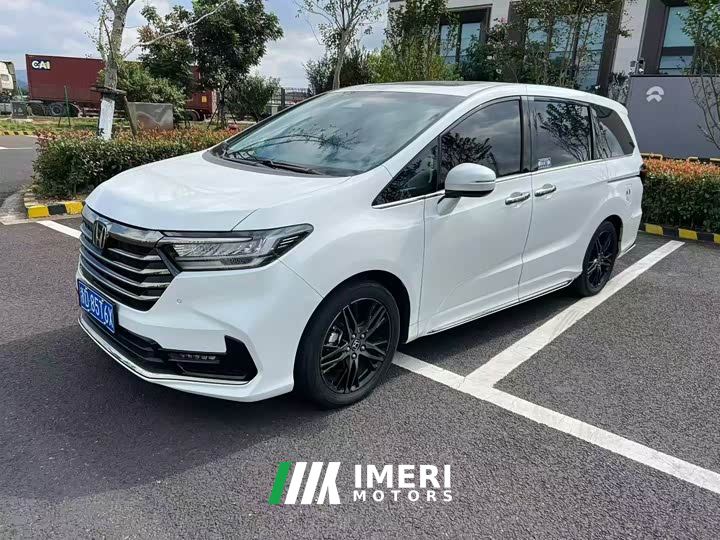 Honda Odyssey 2.0L e:HEV Sharp Prestige Edition - автомобиль из Китая