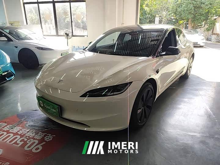 Tesla Model 3 Rear-Wheel Drive