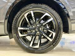 Ford Sharp Circles L 2.0T EcoBoost EPHEVAWDFlagship Version - ფოტო 13