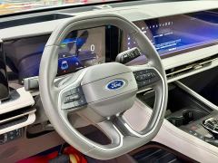 Ford Sharp Circles L 2.0T EcoBoost EPHEVAWDFlagship Version - ფოტო 5
