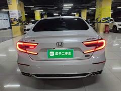 Honda Accord 260TURBO Luxury Edition - фото 5