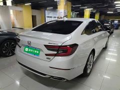 Honda Accord 260TURBO Luxury Edition - фото 6