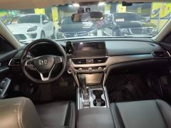 Honda Accord 260TURBO Luxury Edition - фото 9