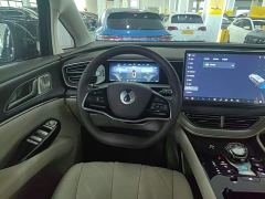 Denza D9 DM-i 980 AWD Luxury - ფოტო 10