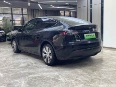 Tesla Model Y Long Range All-Wheel Drive - ფოტო 5