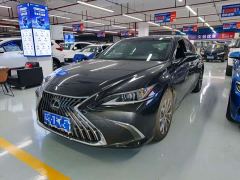 Lexus ES 260 Excellence Edition - photo 1