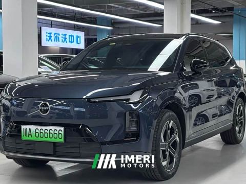 2026 Volvo XC70 Plug-in Hybrid 99th Anniversary Appreciation Edition RWD Core