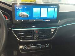 Ford Focus Hatchback EcoBoost 180 Automatic ST Line - photo 12