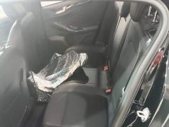 Ford Focus Hatchback EcoBoost 180 Automatic ST Line - photo 16