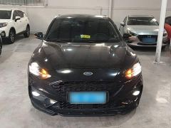 Ford Focus Hatchback EcoBoost 180 Automatic ST Line - photo 2